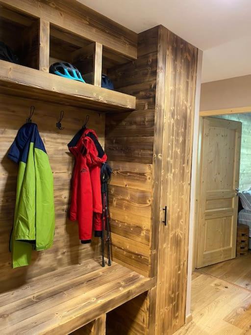 Gorgeous 2 Bedroom, 2 Full Bath, Ski In Apartment! Winner Of 2025 And 2024 Traveller Award! Morzine Eksteriør billede